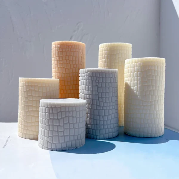 Candle Making Kit: Geometric Pillar Mold for Soy Wax - Image 2